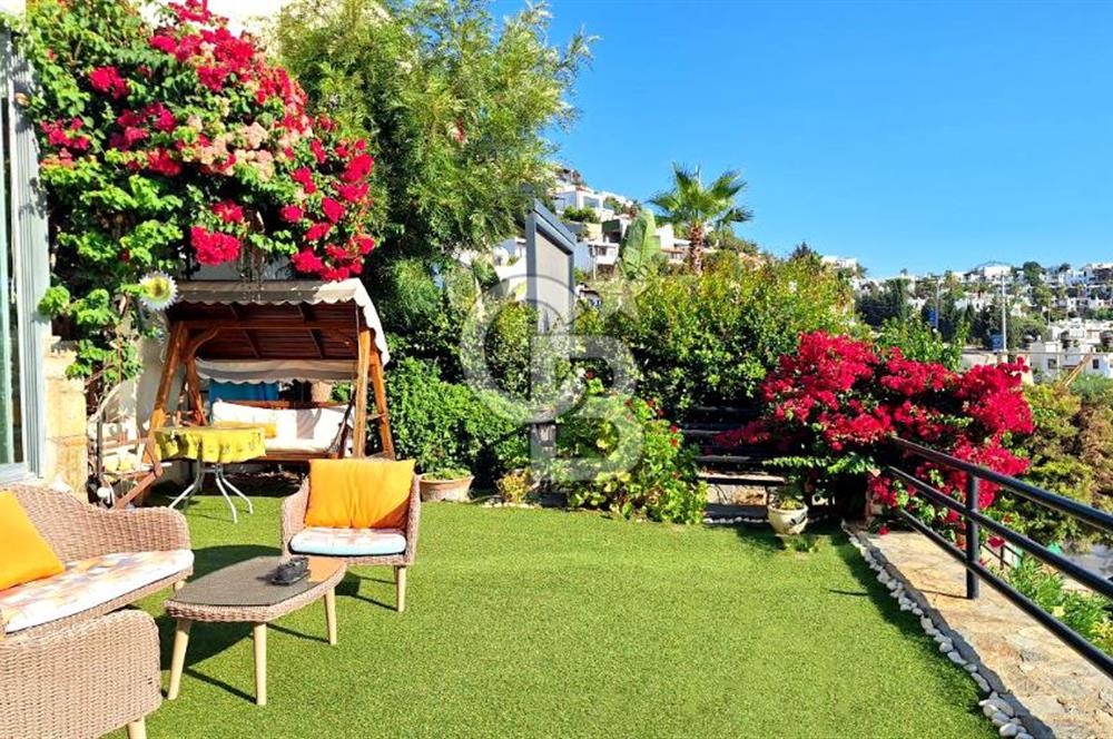 Gümüşlük Koyunbaba’da Deniz Manzaralı Bahçe Katı; Satılık Daire