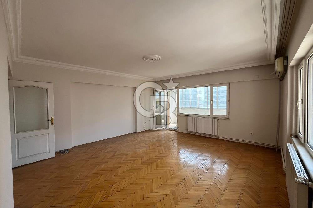 Kartal Esentepe Ünlüer sitesinde ara kat  kiralık daire