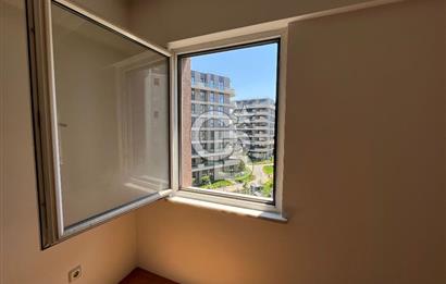 Kartal Esentepe Ünlüer sitesinde ara kat  kiralık daire