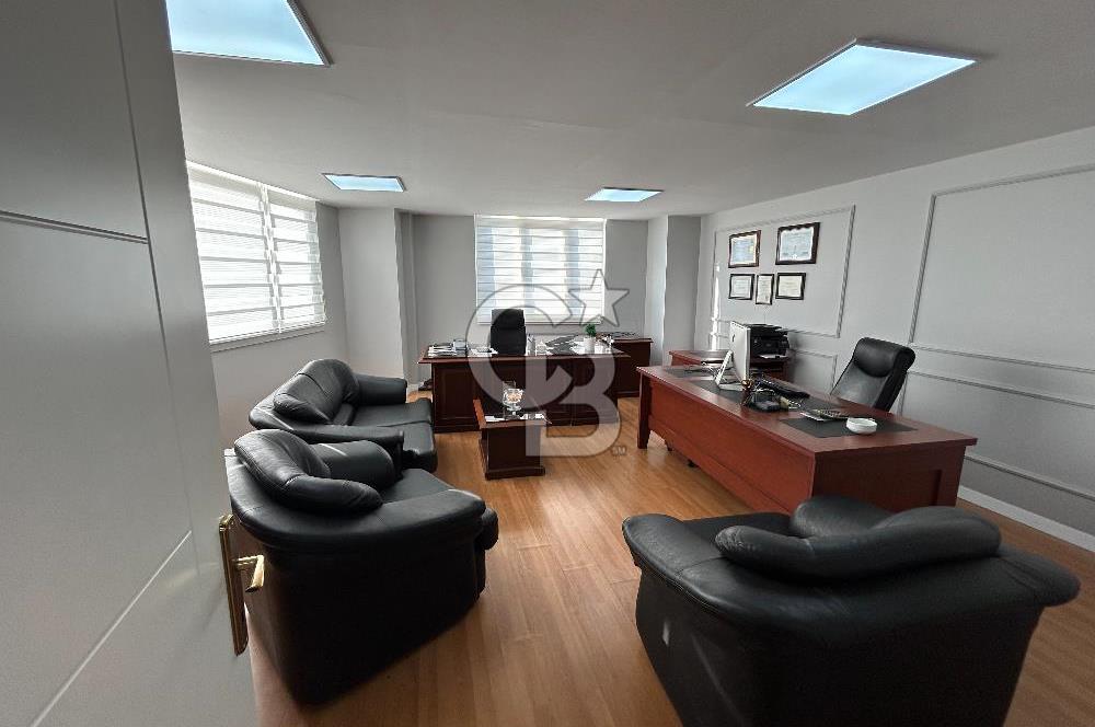 Adana nın Kalbi Küçüksaat de Ahmet özel Türkay İş Mrk.Satılık Ofis Büro