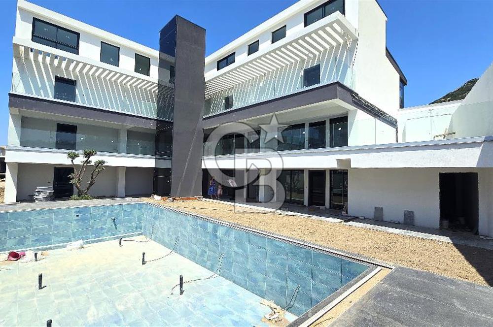 KREDİYE UYGUN YENİ FOÇA'DA ELİT YAŞAM FIRSATI 1+1 SATILIK DAİRE