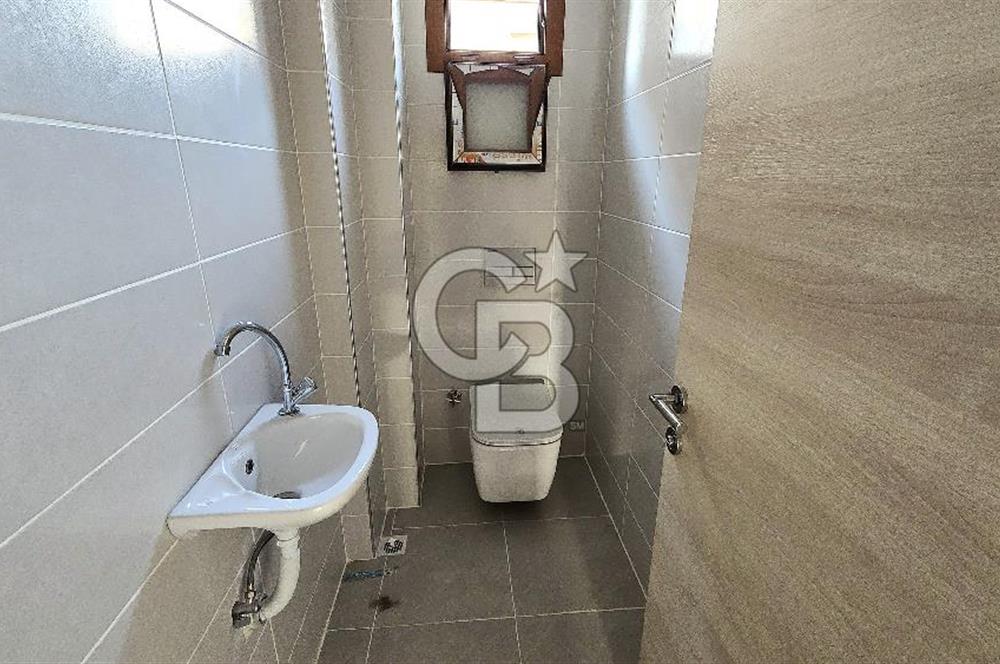 CUMHURİYET İLKOKULU KARŞISI MERKEZİ KONUMDA KİRALIK 2+1 DAİRE