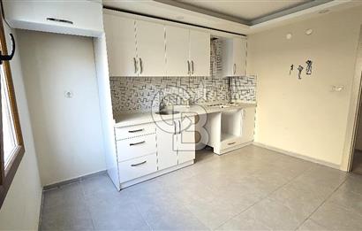 CUMHURİYET İLKOKULU KARŞISI MERKEZİ KONUMDA KİRALIK 2+1 DAİRE
