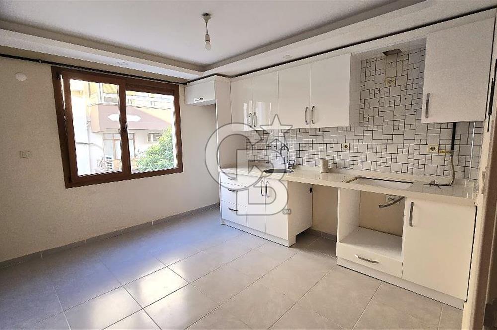 CUMHURİYET İLKOKULU KARŞISI MERKEZİ KONUMDA KİRALIK 2+1 DAİRE
