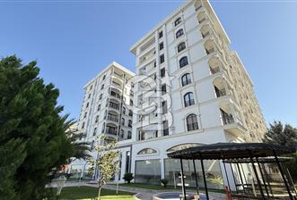 ÇİĞLİ TONKUL LİFE SİTESİ KİRALIK 1+1 EŞYALI KÖŞE DAİRE