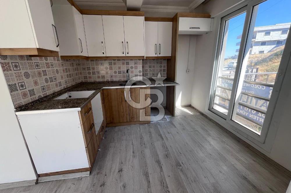 FOÇA KAZIMDİRİK'TE MANZARALI 2+1 DAİRE