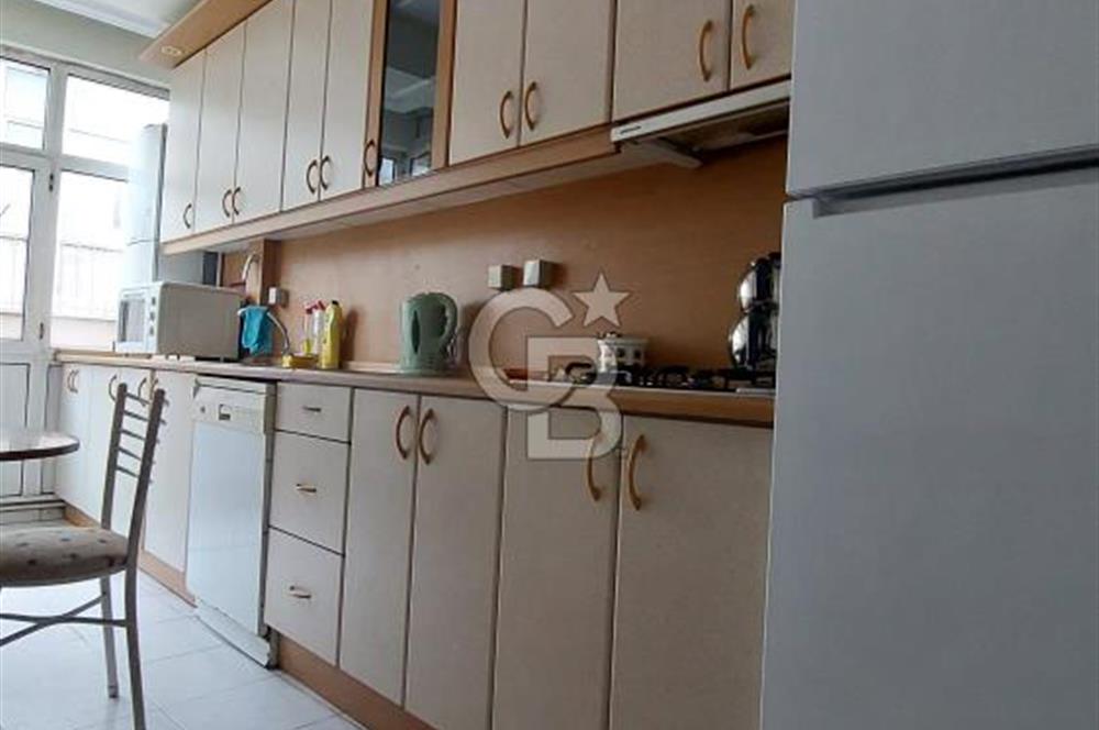 Küçükesat'ta Full Eşyalı Cadde Üzeri 2+1 Kiralık Daire 