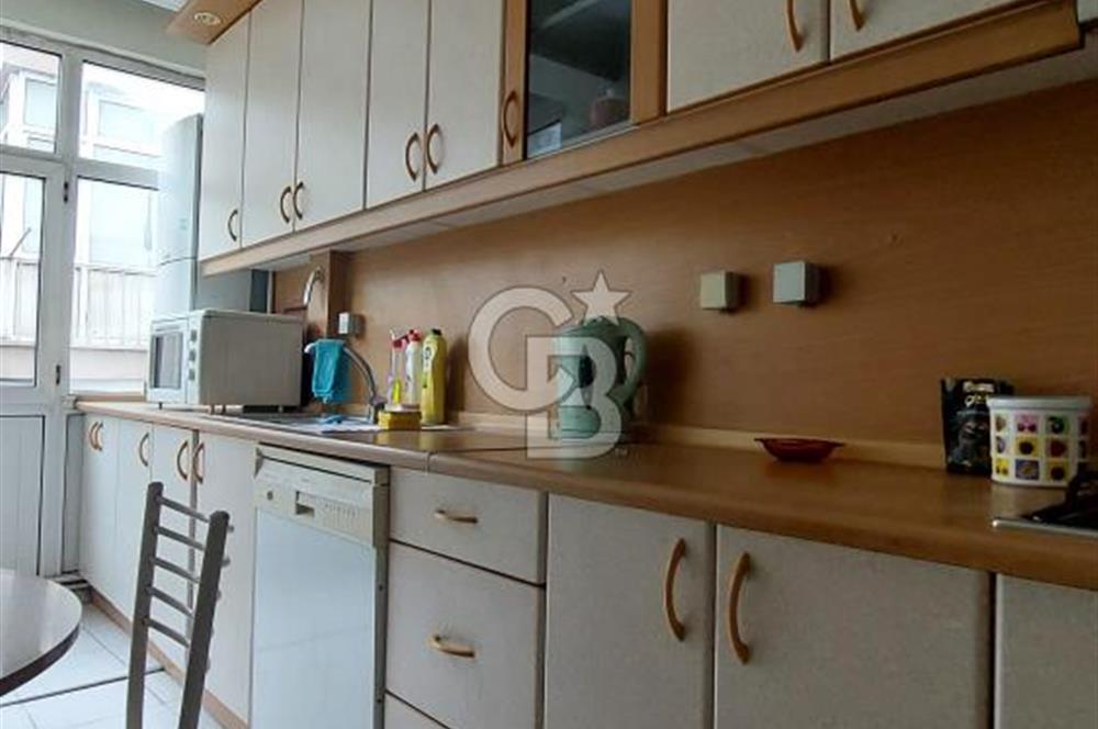 Küçükesat'ta Full Eşyalı Cadde Üzeri 2+1 Kiralık Daire 