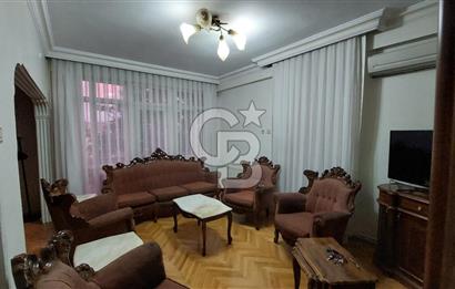 Küçükesat'ta Full Eşyalı Cadde Üzeri 2+1 Kiralık Daire 
