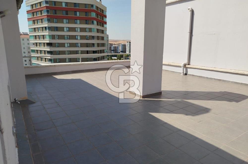 YAŞAMKENT BASIN KLÜP2 SİTESİNDE TERASLI MANZARALI 5+1 SAILIK DAİRE