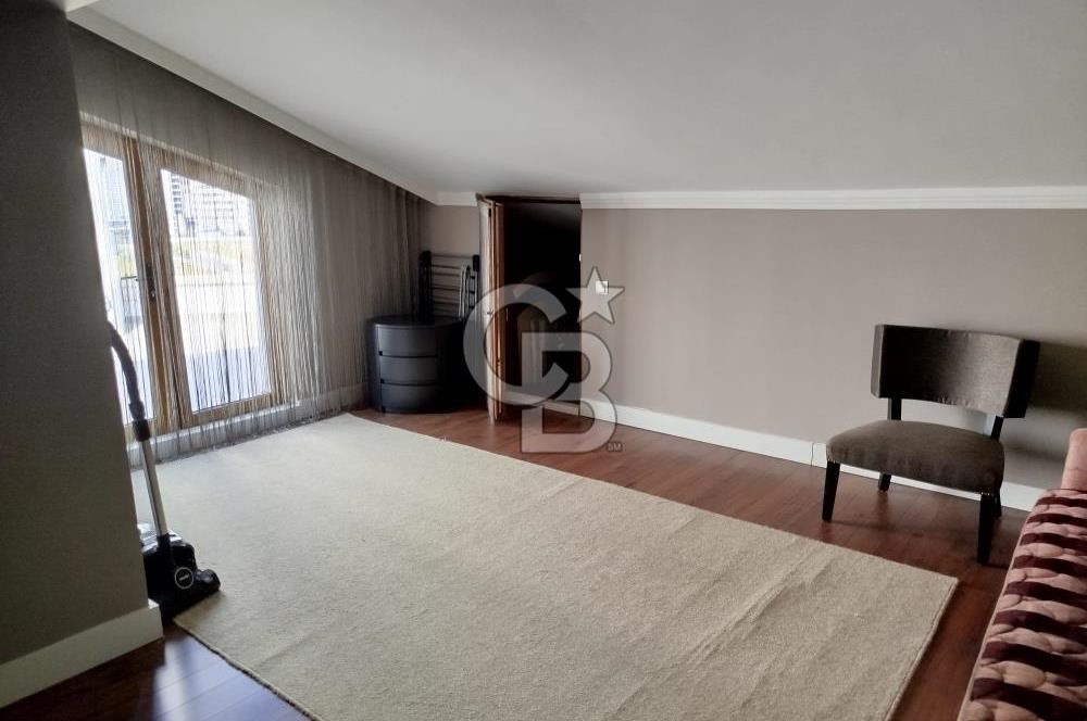 YAŞAMKENT BASIN KLÜP2 SİTESİNDE TERASLI MANZARALI 5+1 SAILIK DAİRE