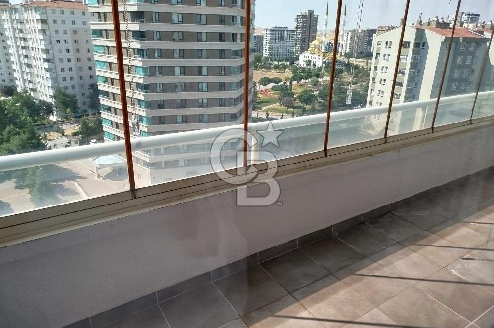 YAŞAMKENT BASIN KLÜP2 SİTESİNDE TERASLI MANZARALI 5+1 SAILIK DAİRE