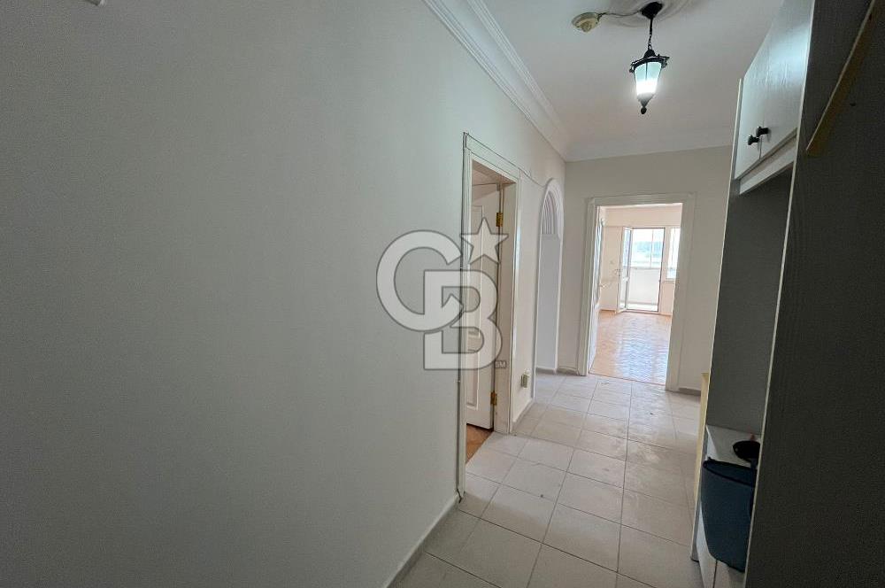 Kartal Esentepe Ünlüer sitesinde ara kat  kiralık daire