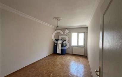 Kartal Esentepe Ünlüer sitesinde ara kat  kiralık daire