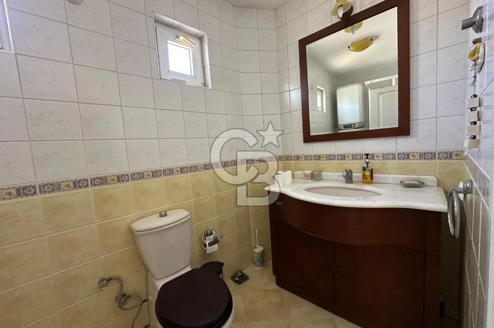 BOZCAADA SULUBAHÇE MEVKİİNDE GENİŞ BAHÇELİ SATILIK 2+1 YAZLIK
