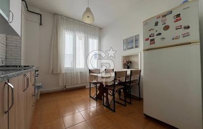 İZBAN YAKINI EŞYALI ÇİFTBALKONLU ARAKAT DOĞALGAZLI SATILIK DAİRE