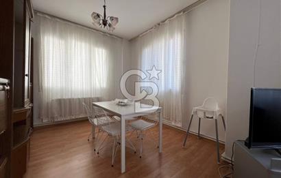 İZBAN YAKINI EŞYALI ÇİFTBALKONLU ARAKAT DOĞALGAZLI SATILIK DAİRE
