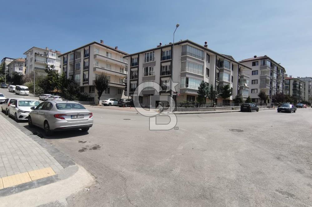 ÇANKAYA ÖVEÇLER MAHALLESİNDE SATILIK 3+1 BOŞ DAİRE