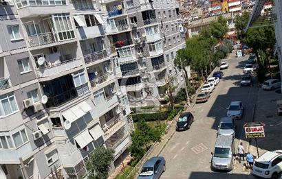 Bayraklı Çay Mahalle Pazar Yerine Yürüyüş mesafesinde 2+1 Daire