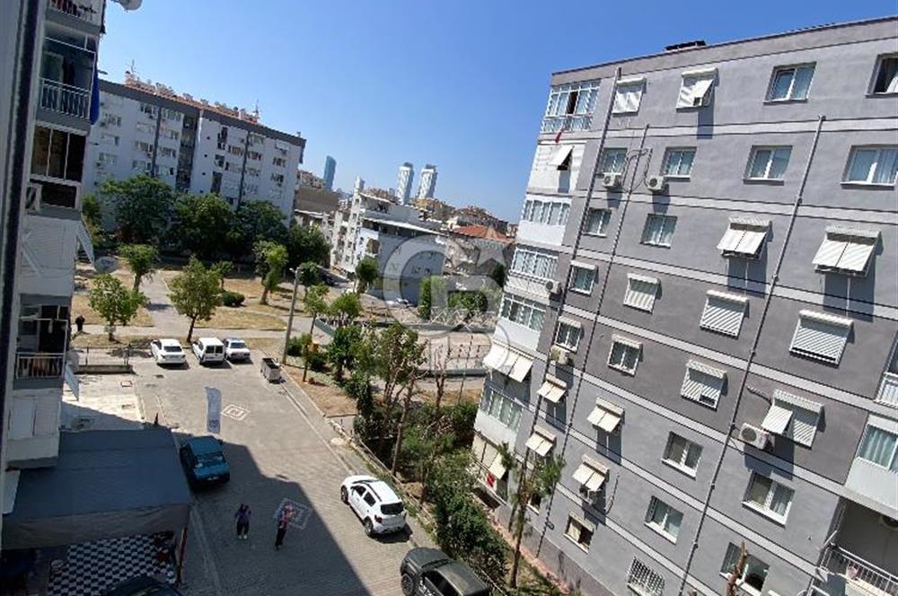 Bayraklı Çay Mahalle Pazar Yerine Yürüyüş mesafesinde 2+1 Daire