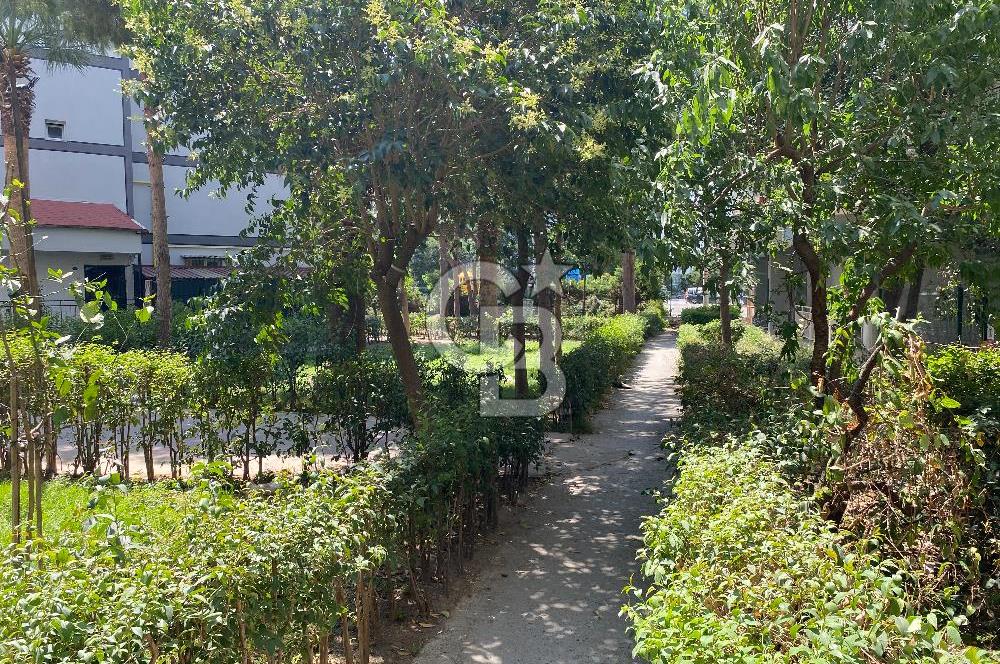Bayraklı Çay Mahalle Pazar Yerine Yürüyüş mesafesinde 2+1 Daire