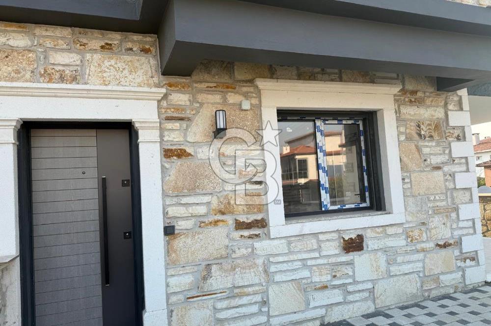 Foça Bağarası Kazım Dirik Mahallesinde Kiralık 2+1 Dubleks 