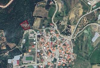 SEFERİHİSAR TURGUT DA YOLA CEPHELİ KÖYİÇİ İMARLI SATILIK ARAZİ