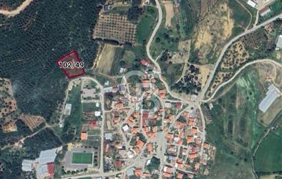 SEFERİHİSAR TURGUT DA YOLA CEPHELİ KÖYİÇİ İMARLI SATILIK ARAZİ