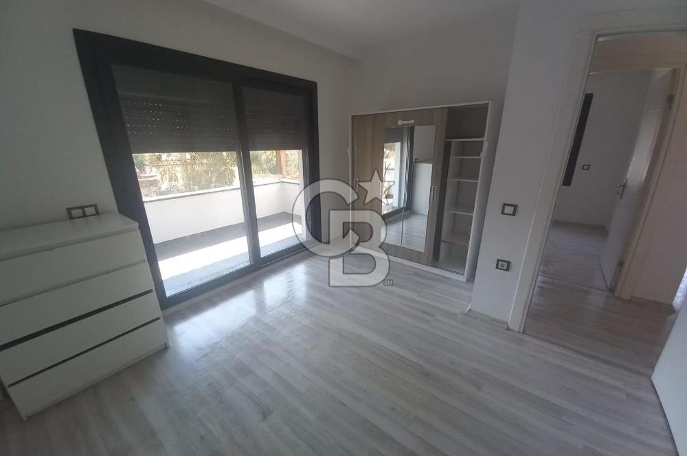 Bodrum Peksimet'te Yıllık Kiralık Eşyasız 2+1 Üst Kat Daire