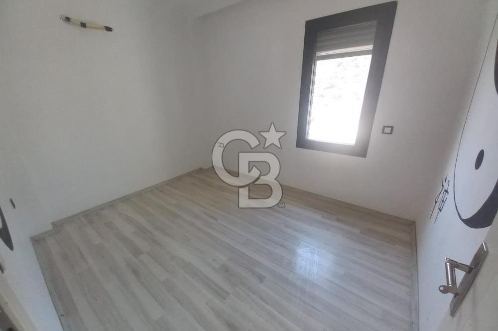 Bodrum Peksimet'te Yıllık Kiralık Eşyasız 2+1 Üst Kat Daire