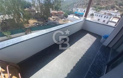 Bodrum Peksimet'te Yıllık Kiralık Eşyasız 2+1 Üst Kat Daire