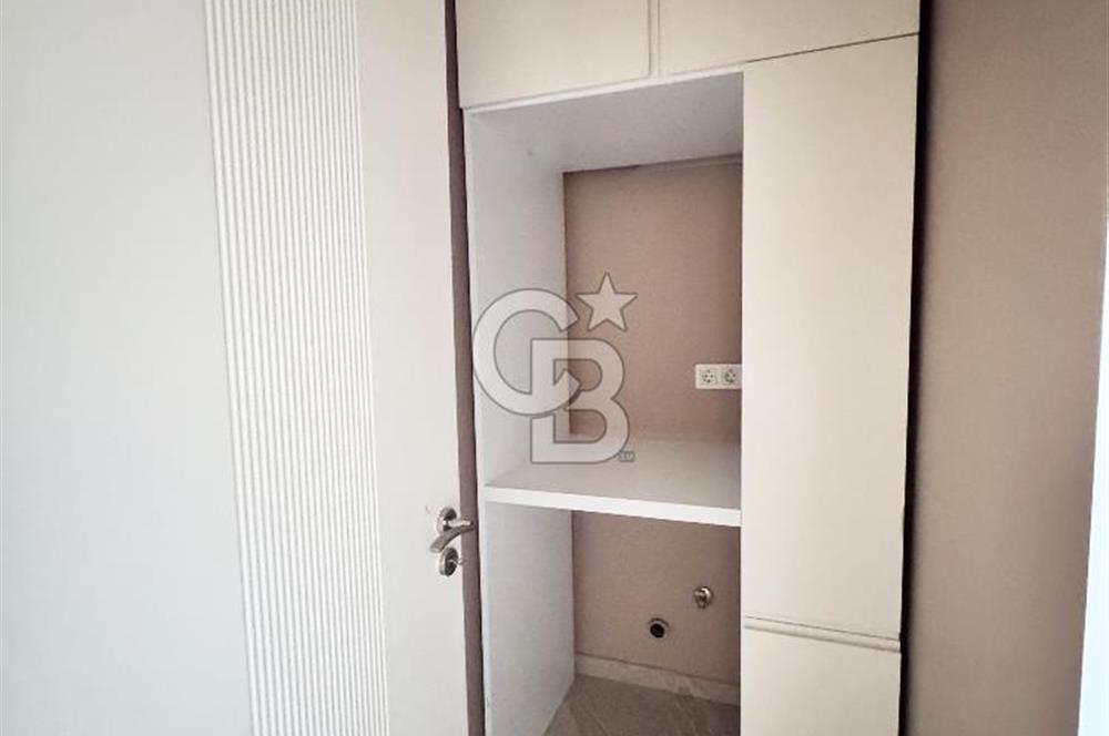 OTURUMA HAZIR BOŞ DAİRE!! ORTA MH MEYDANDA 3+1 KAPALI OTOPARKLI