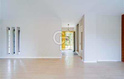 Güzelbahçe Kahramandere Mah. Mimarka Aura Sitesi Havuzlu Kiralık Villa