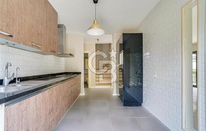 Güzelbahçe Kahramandere Mah. Mimarka Aura Sitesi Havuzlu Kiralık Villa