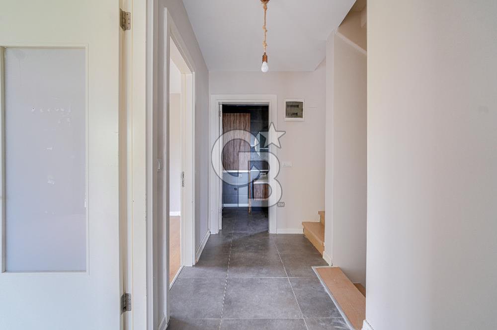Güzelbahçe Kahramandere Mah. Mimarka Aura Sitesi Havuzlu Kiralık Villa