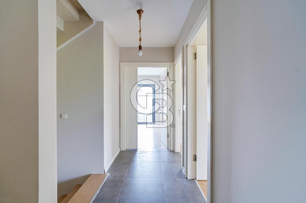 Güzelbahçe Kahramandere Mah. Mimarka Aura Sitesi Havuzlu Kiralık Villa