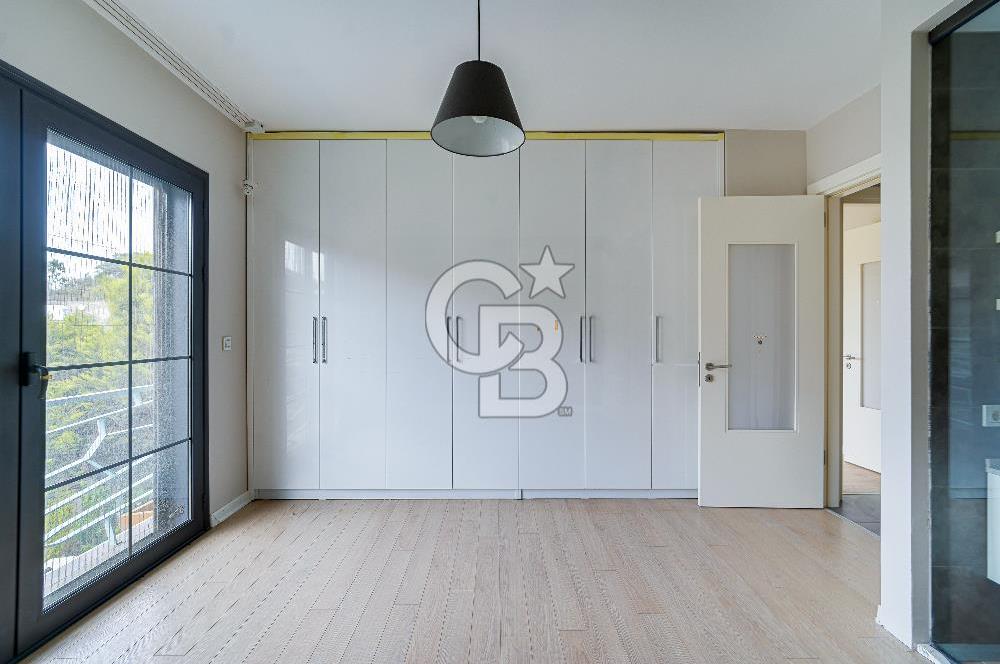 Güzelbahçe Kahramandere Mah. Mimarka Aura Sitesi Havuzlu Kiralık Villa