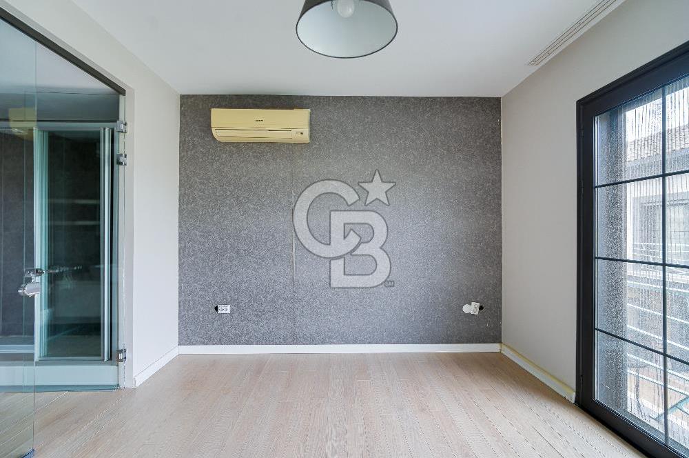 Güzelbahçe Kahramandere Mah. Mimarka Aura Sitesi Havuzlu Kiralık Villa