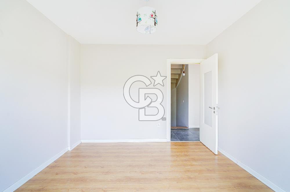 Güzelbahçe Kahramandere Mah. Mimarka Aura Sitesi Havuzlu Kiralık Villa