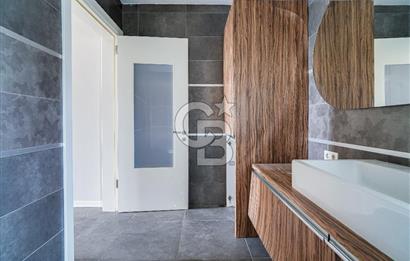 Güzelbahçe Kahramandere Mah. Mimarka Aura Sitesi Havuzlu Kiralık Villa