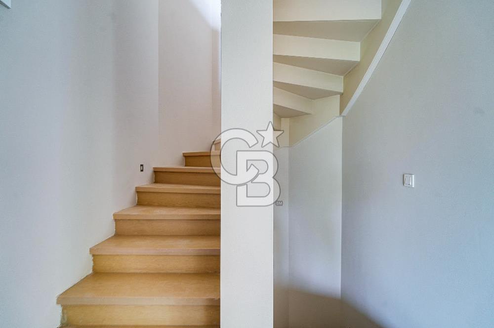 Güzelbahçe Kahramandere Mah. Mimarka Aura Sitesi Havuzlu Kiralık Villa