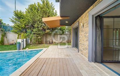 Güzelbahçe Kahramandere Mah. Mimarka Aura Sitesi Havuzlu Kiralık Villa
