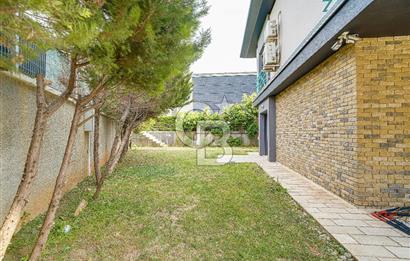 Güzelbahçe Kahramandere Mah. Mimarka Aura Sitesi Havuzlu Kiralık Villa