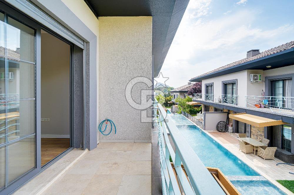 Güzelbahçe Kahramandere Mah. Mimarka Aura Sitesi Havuzlu Kiralık Villa
