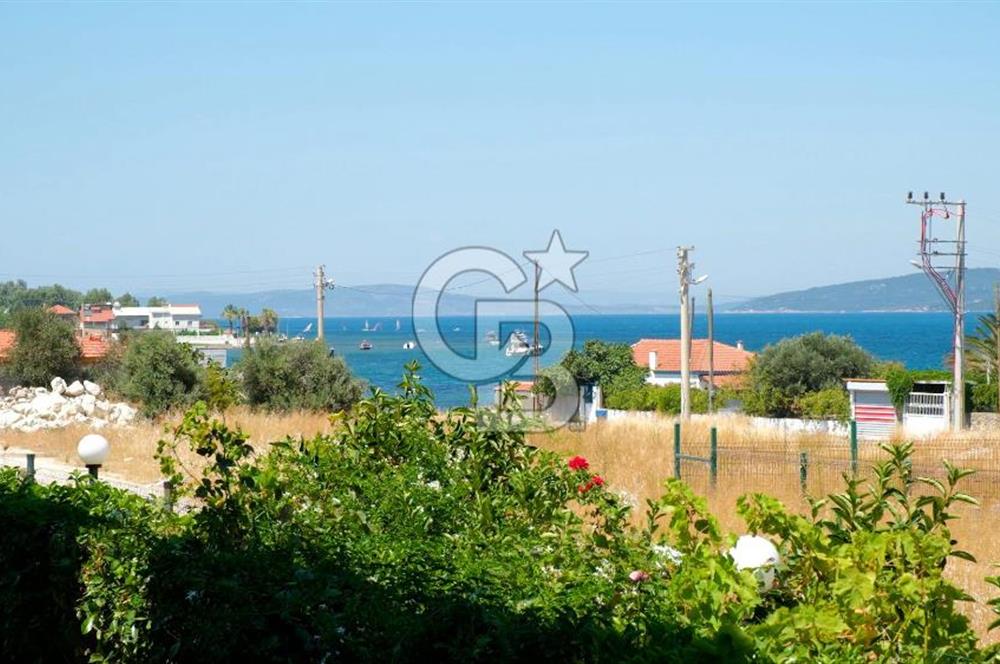 Urla Gülbahçe Havuzlu site içinde 1+1 satılık