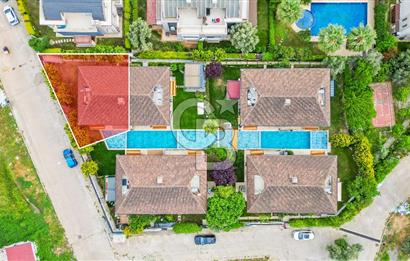 Güzelbahçe Kahramandere Mah. Mimarka Aura Sitesi Havuzlu Kiralık Villa