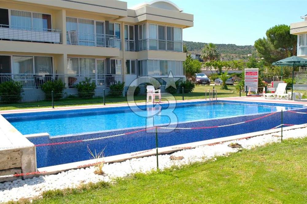 Urla Gülbahçe Havuzlu site içinde 1+1 satılık