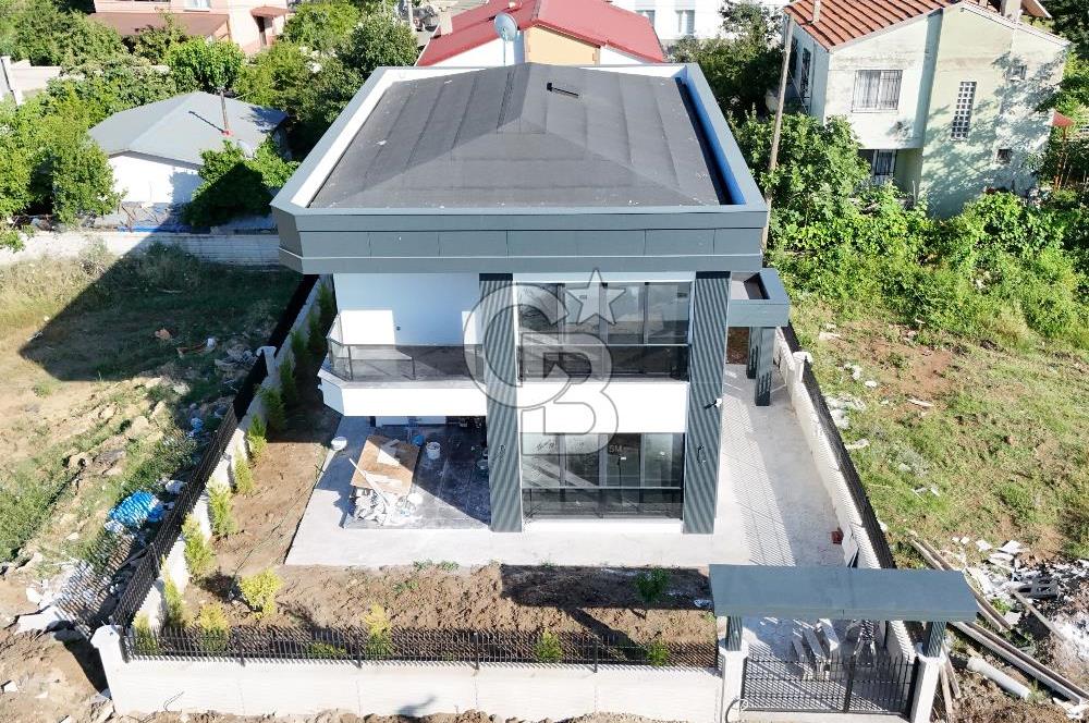 CB PARK/SEFA KIZILDAĞ'DAN SAHİLE 300 MT. MESAFEDE 4+1 LÜKS VİLLA