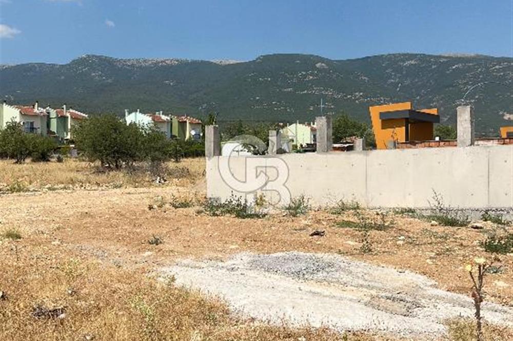 Kemalpaşa Sütçüler'de villa imarlı satılık arsa