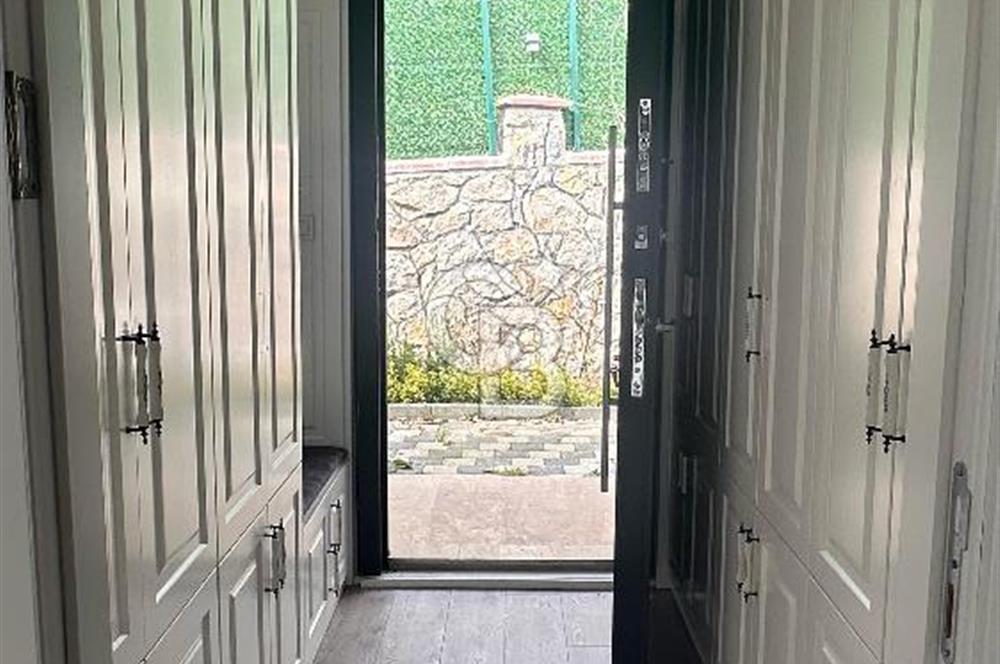 İstanbula 45 dk Gebze Kadıllı'da 3+1 Loft Havuzlu Villa
